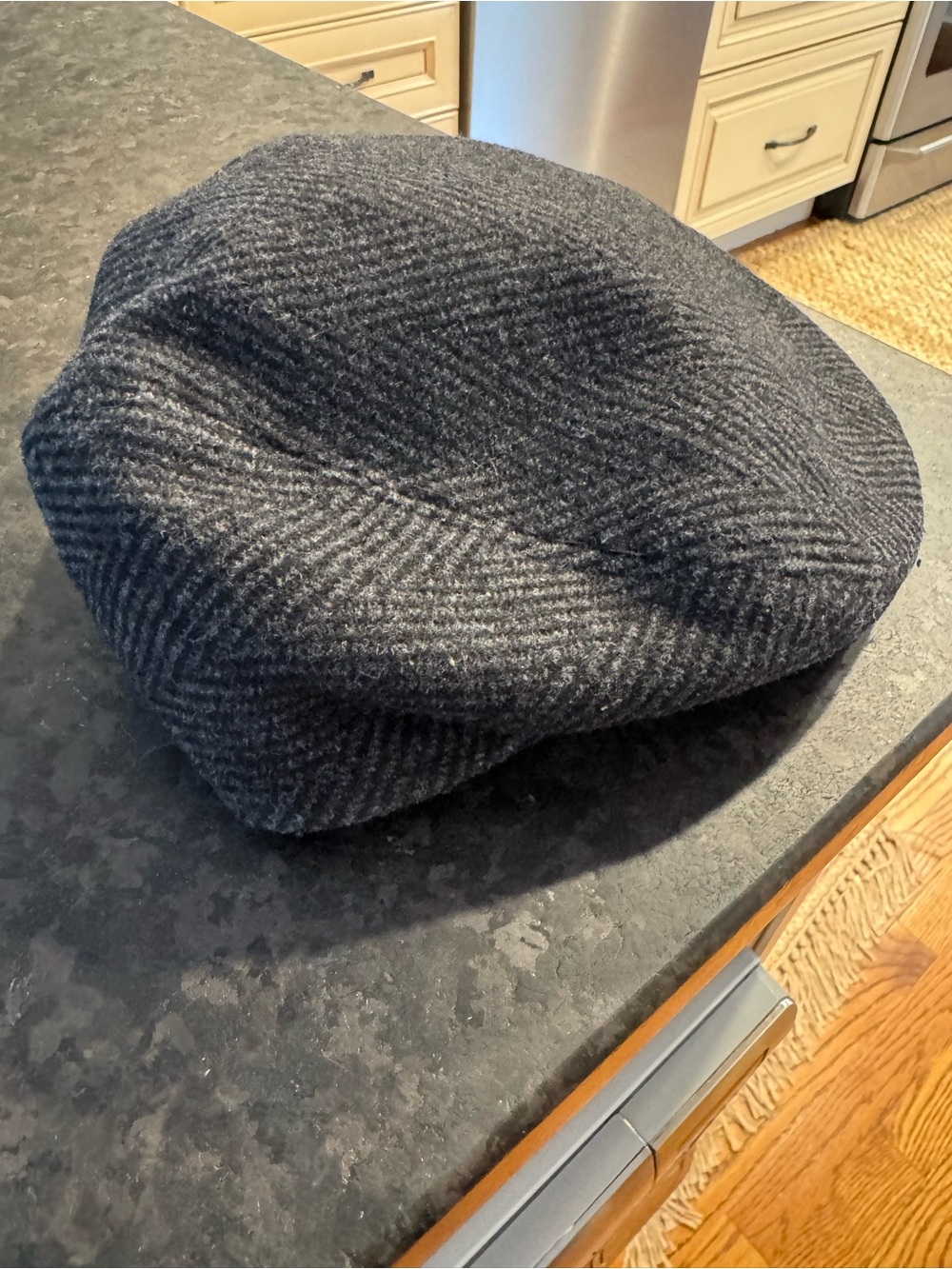 Saks Fifth Avenue Charcoal Herringbone Men's Flat Cap Made in Italy